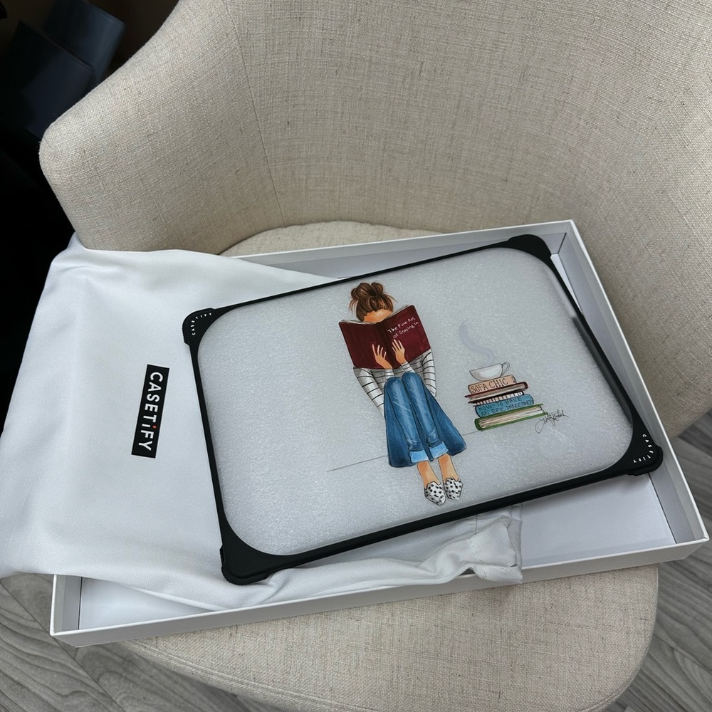 CASETiFY MacBook Case 14’’